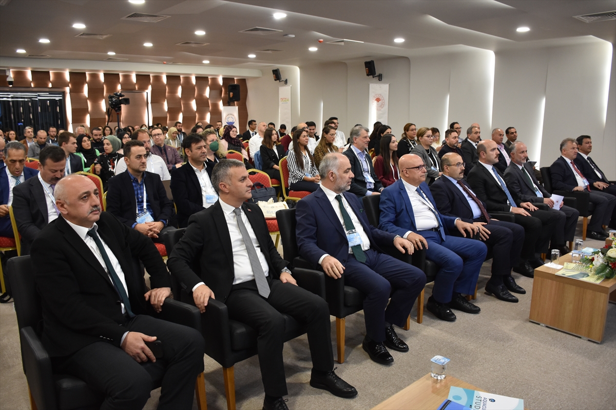 “Uluslararası Balıkçılık ve Akuatik Bilimler Sempozyumu” Trabzon’da başladı