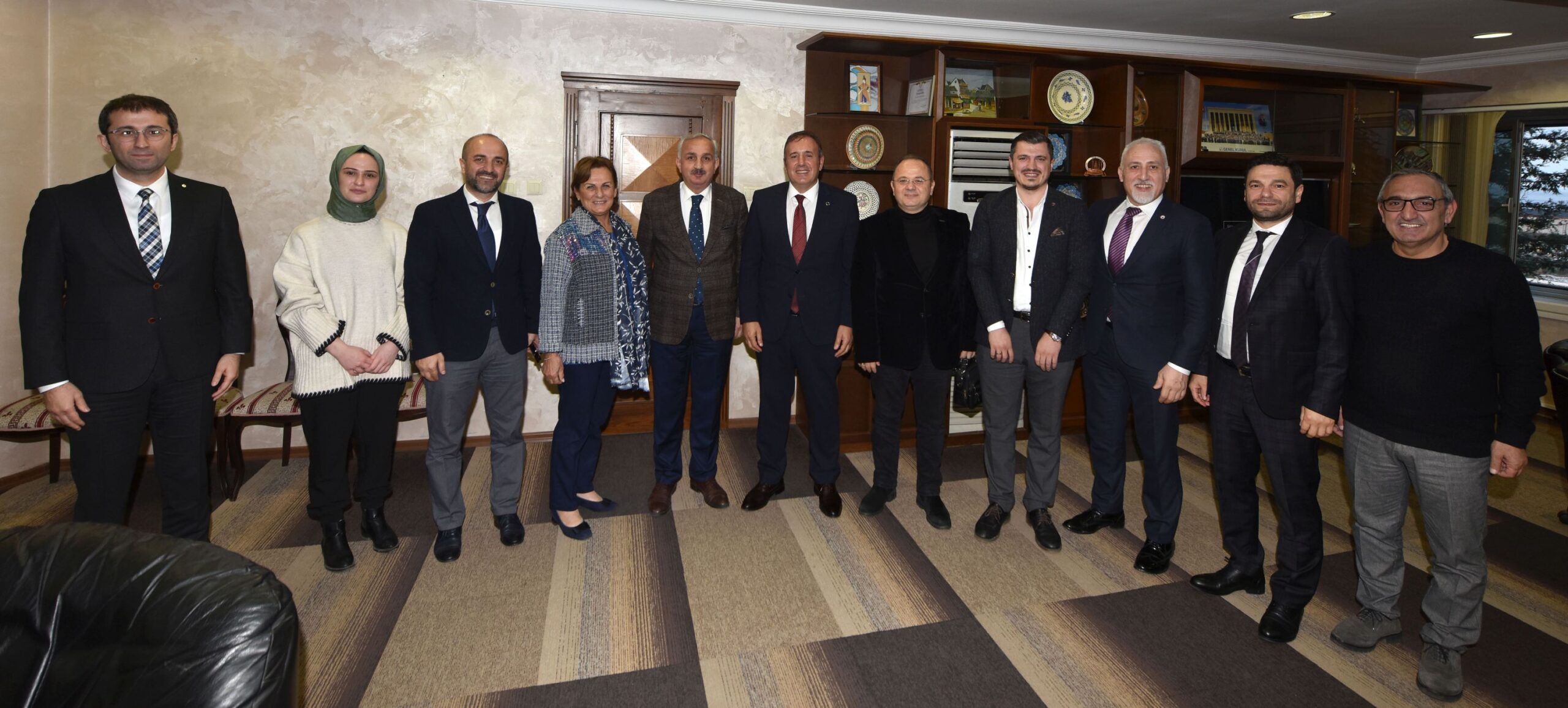 TTSO Başkanı Çelebi, ziyaretçileri ile projeleri görüştü