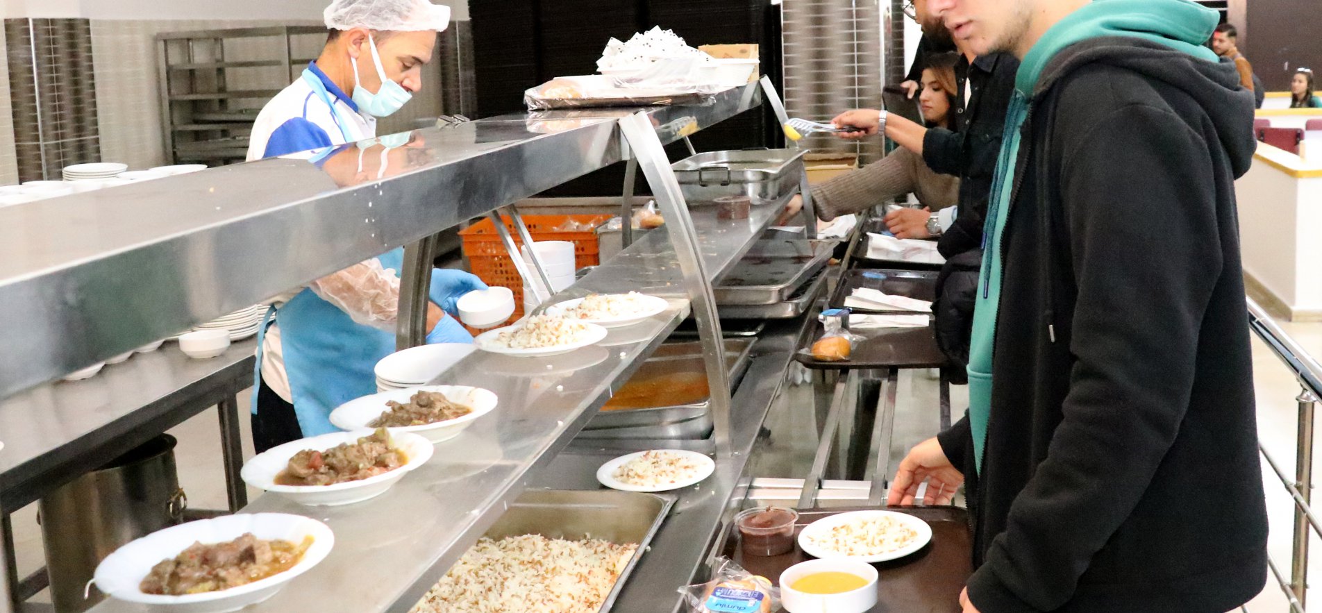MEB’den 1 milyon 800 bin öğrenciye ücretsiz yemek