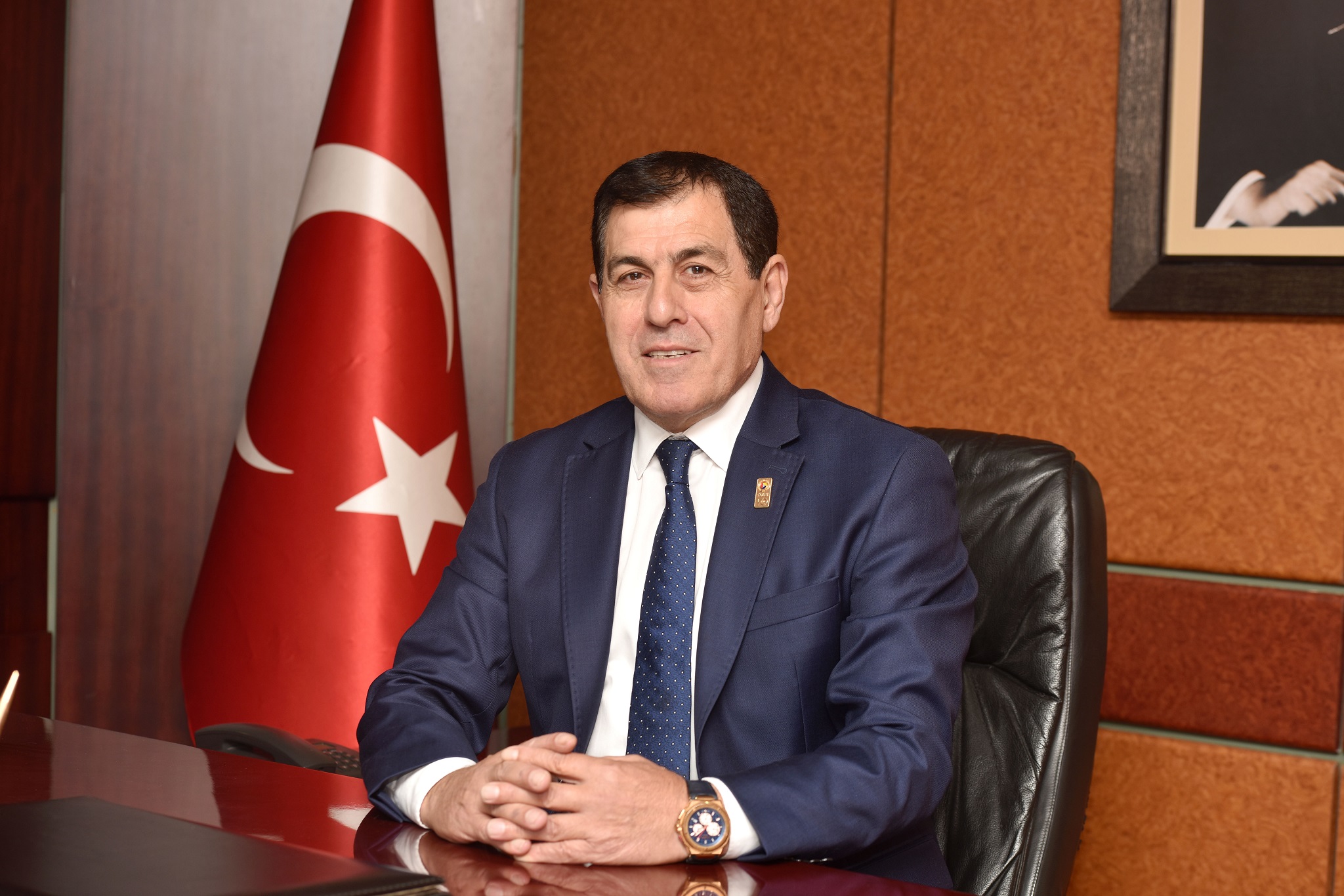 Meclis Başkanı Özer; “Öğretmenlerimiz her yerde, her mekanda baş tacımızdır”