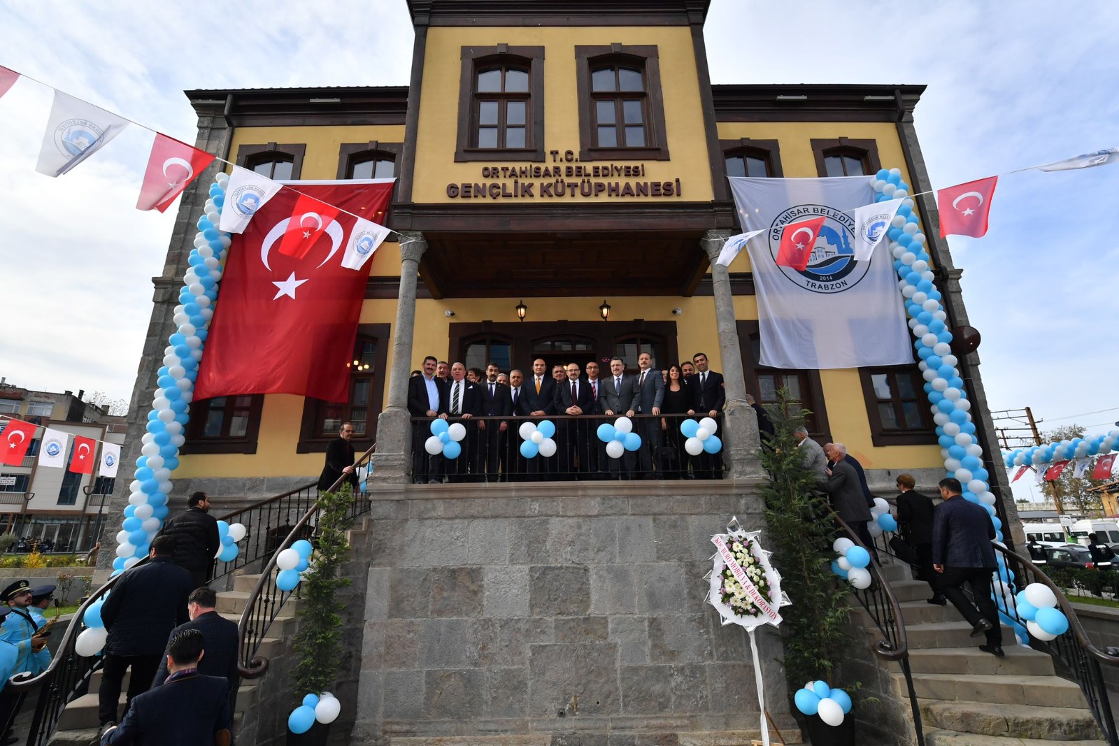 Trabzon’un ilk Gençlik Kütüphanesi açıldı