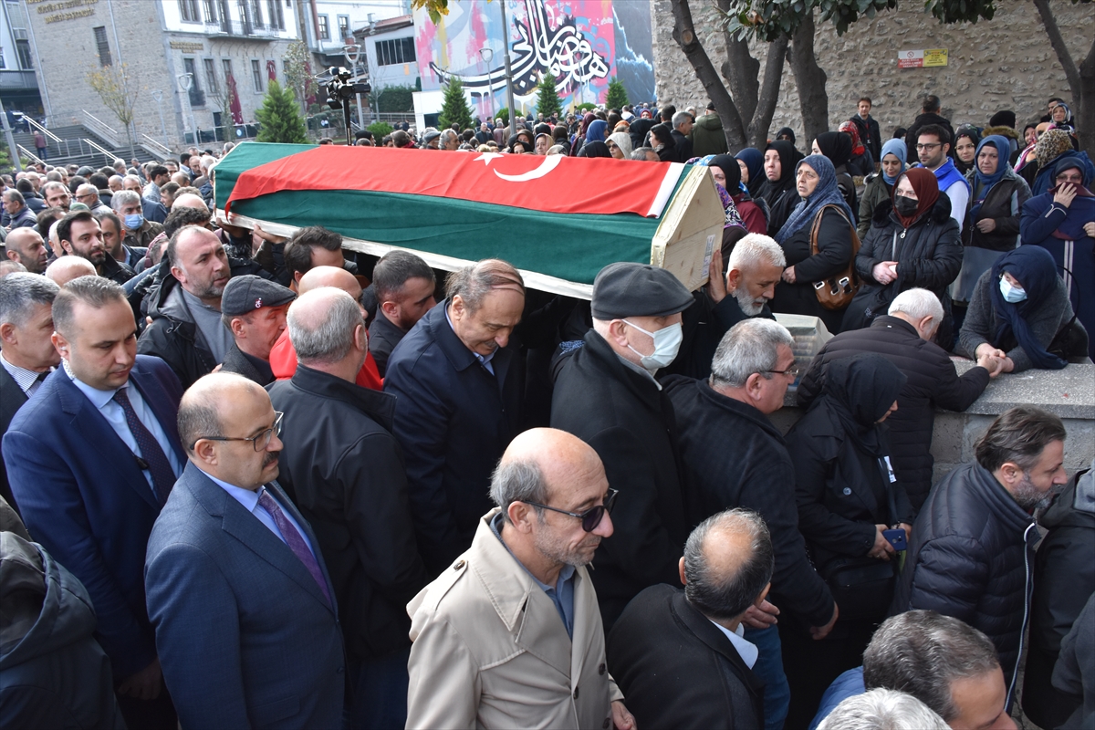 Spor yazarı Cevat Kol’un cenazesi toprağa verildi