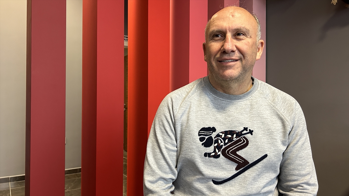 “Çok büyük bir futbol adamı, sosyal adamdı”