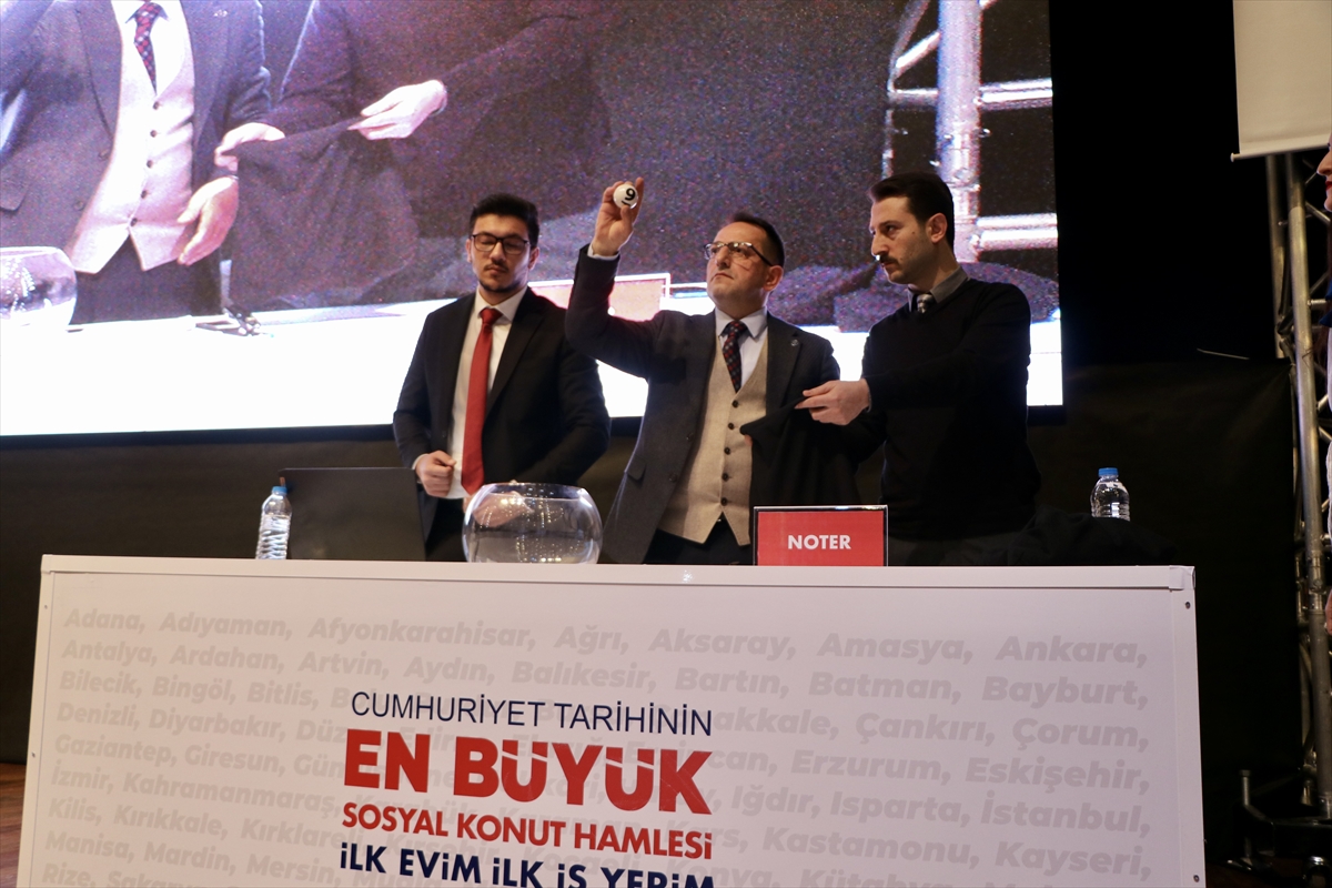 Trabzon’da “İlk Evim, İlk İş Yerim” projesiyle yapılacak konutlar için kura çekildi