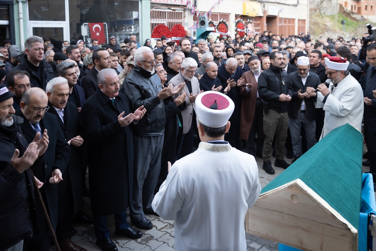 TBMM Genel Sekreteri Kumbuzoğlu’nun babası, Trabzon’da son yolculuğuna uğurlandı