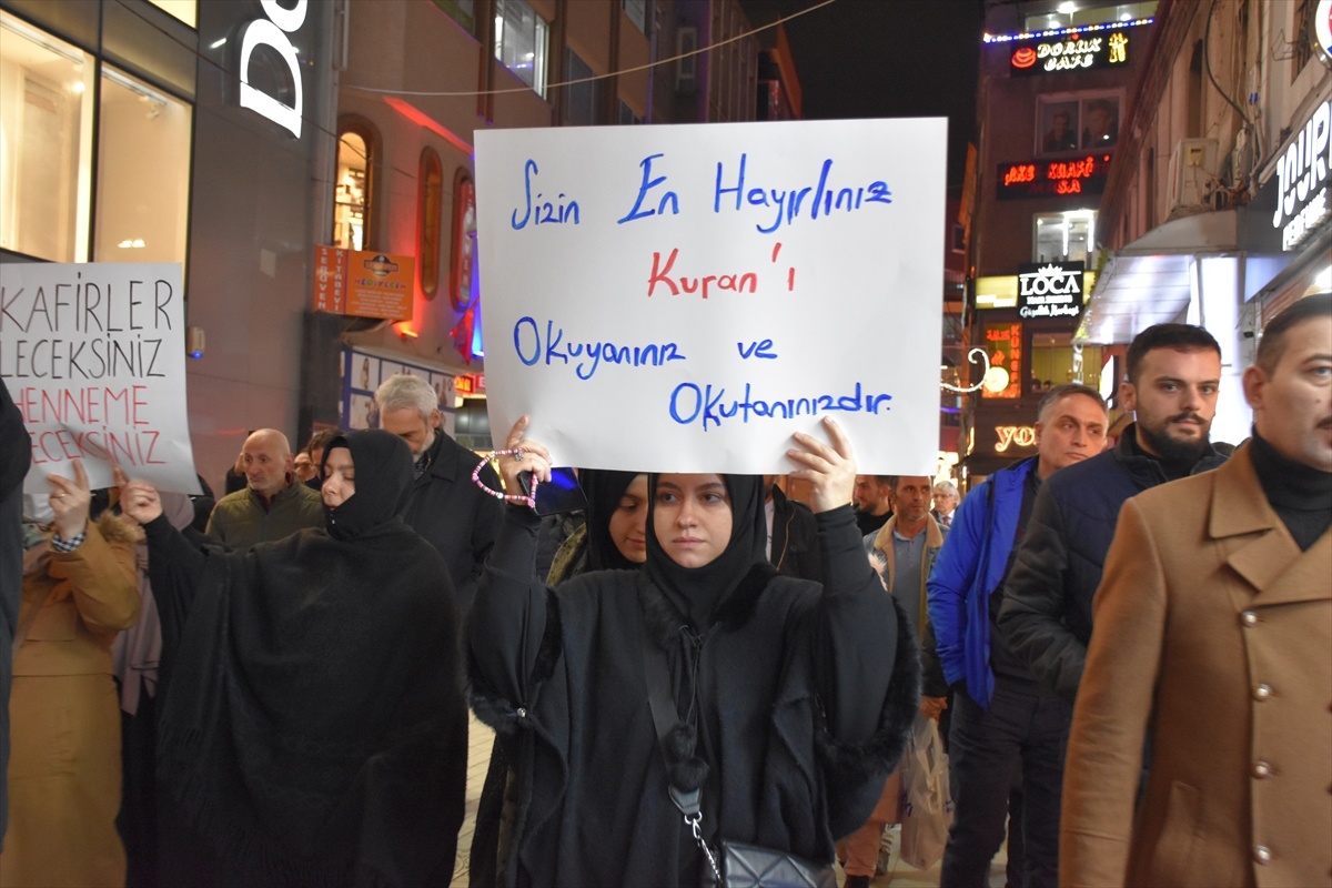İsveç’te Kur’an-ı Kerim’in yakılması Trabzon’da protesto edildi