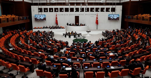 Meclis, ticarete ilişkin düzenlemeler içeren “torba” kanun teklifini yasalaştırmak için mesai yapacak