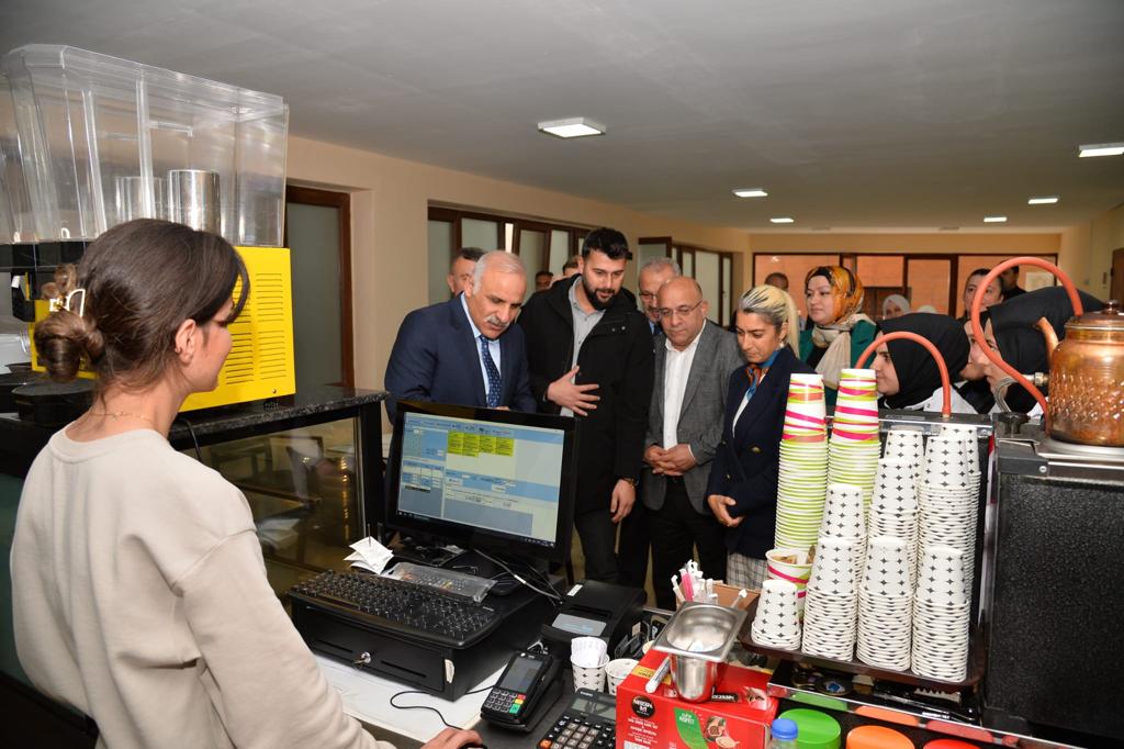 Büyükşehir sınava hazırladı, öğrenciler gururlandırdı