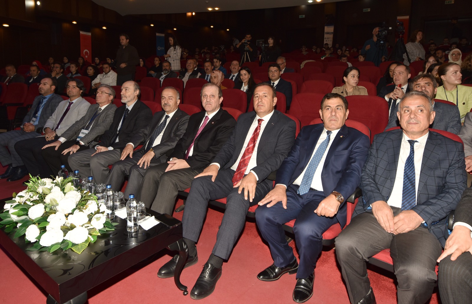 Çelebi: Rus ve Ukraynalı turistleri Trabzon’a çekmeliyiz