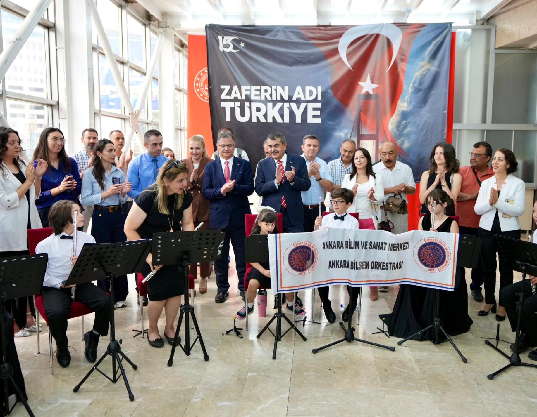 “Zaferin Adı Türkiye” Sergisi, Bakan Yusuf Tekin’in Katılımıyla Açıldı