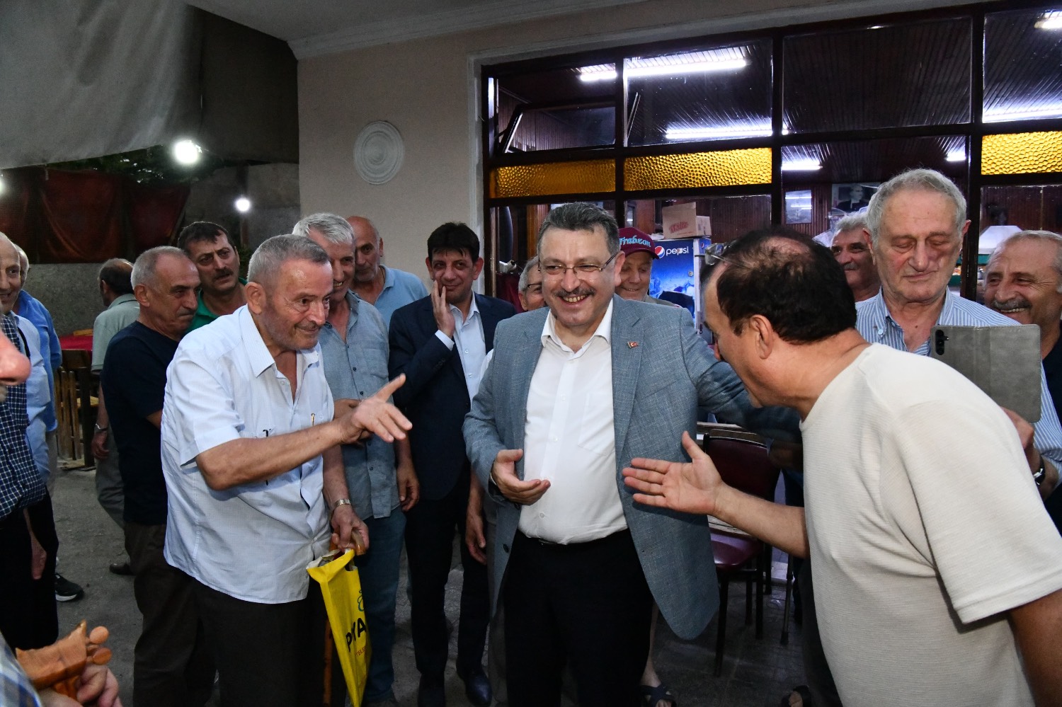 Başkan Genç, Vatandaşların Taleplerini Dinledi