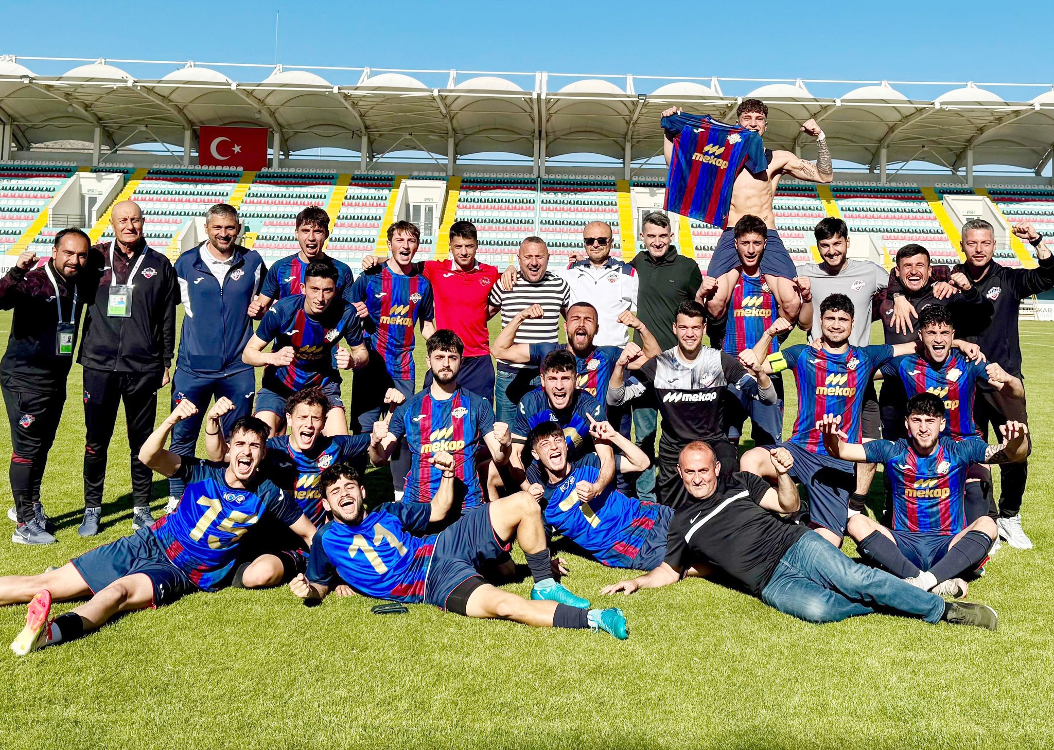 KCT 1461 Trabzon FK U19 Takımı Elit Lig’e yükseldi
