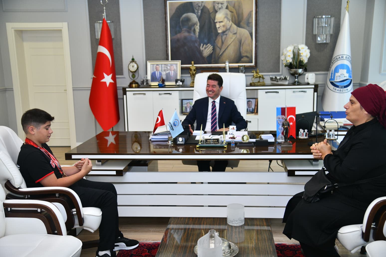 Türkiye Şampiyonu Berat Efe, Başkan Kaya’yı Ziyaret Etti