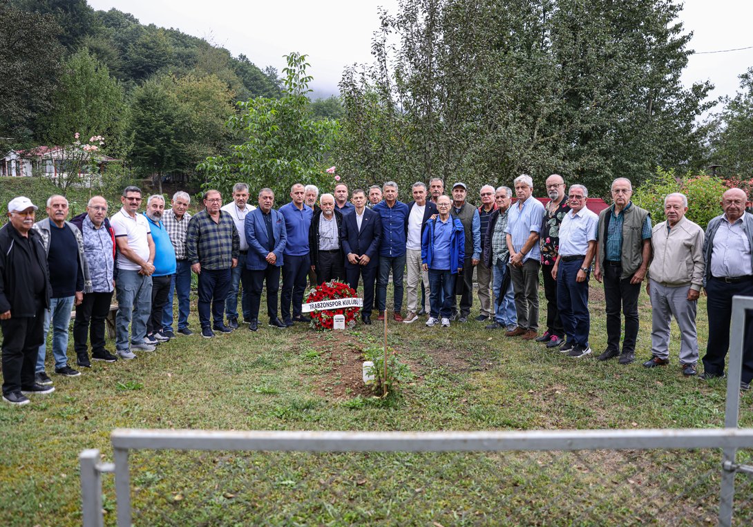 Nizamettin Algan kabri başında anıldı