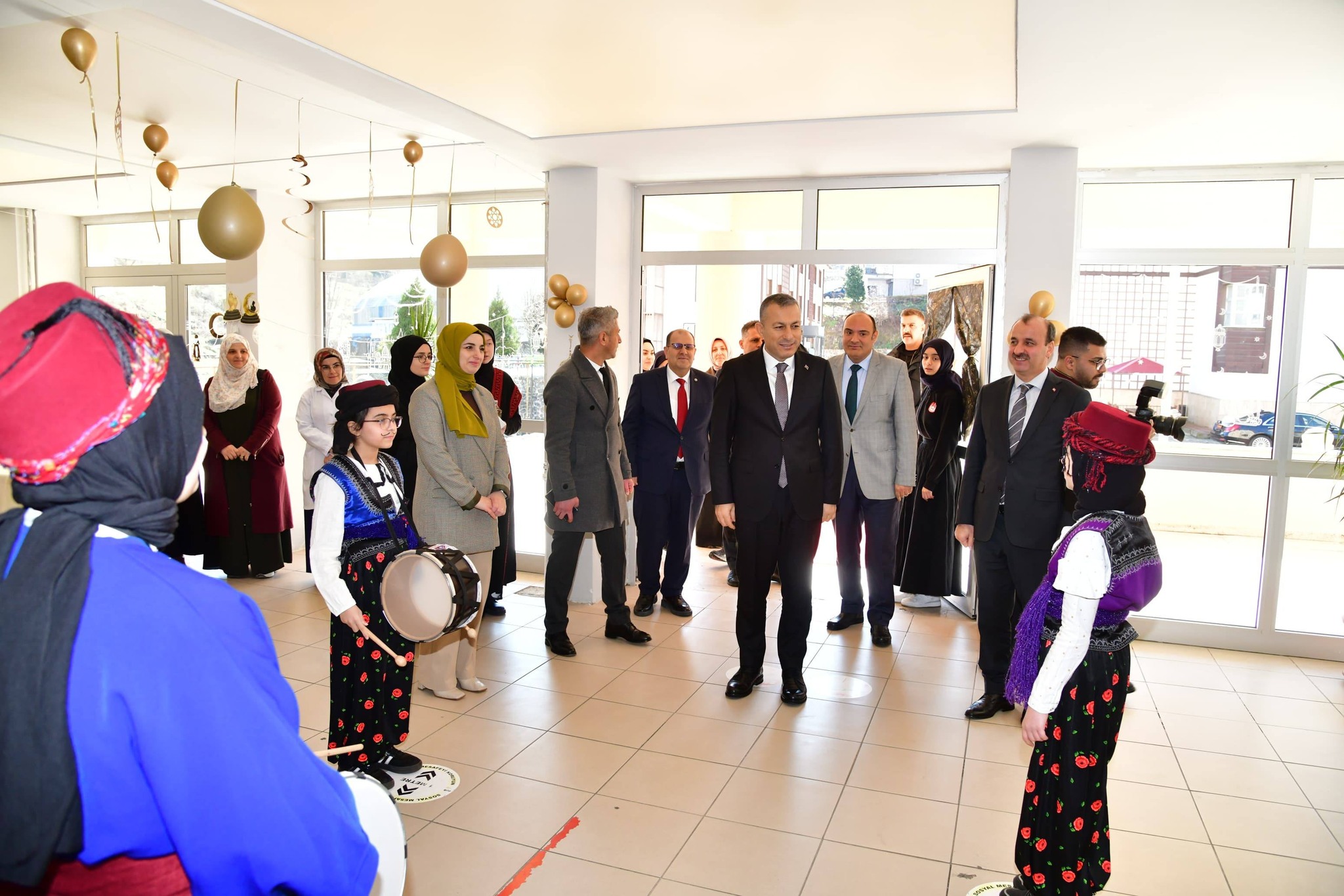 Trabzon Valisi Tahir Şahin, “Maarifin Kalbinde Ramazan” Programına Katıldı