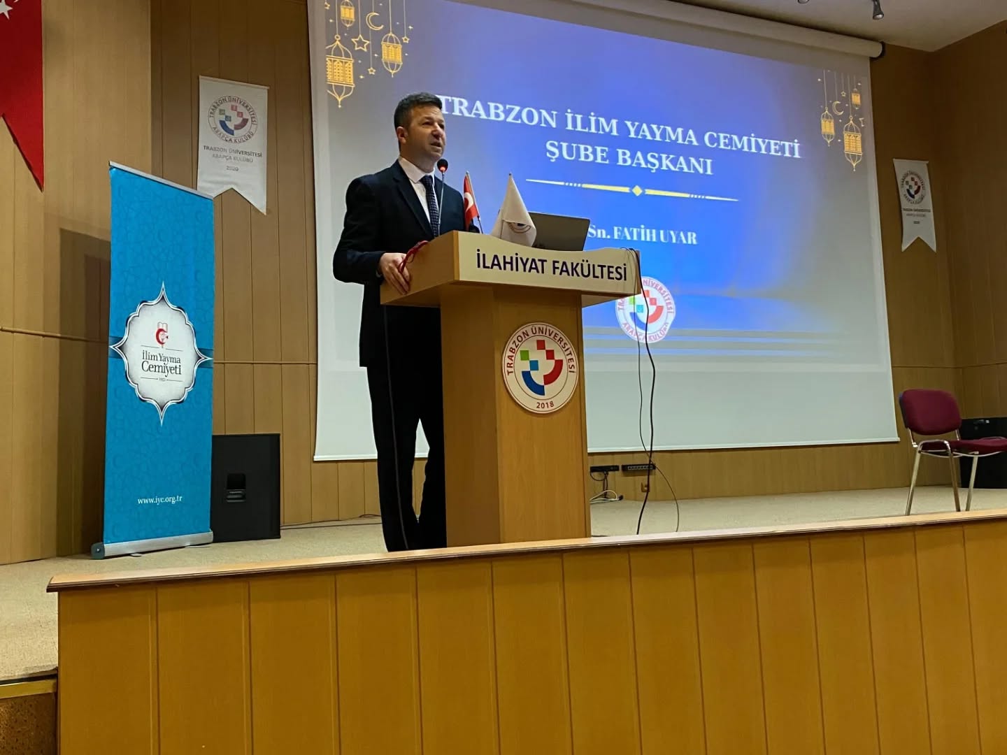 Doğu Türkistan Programına Anlamlı Destek