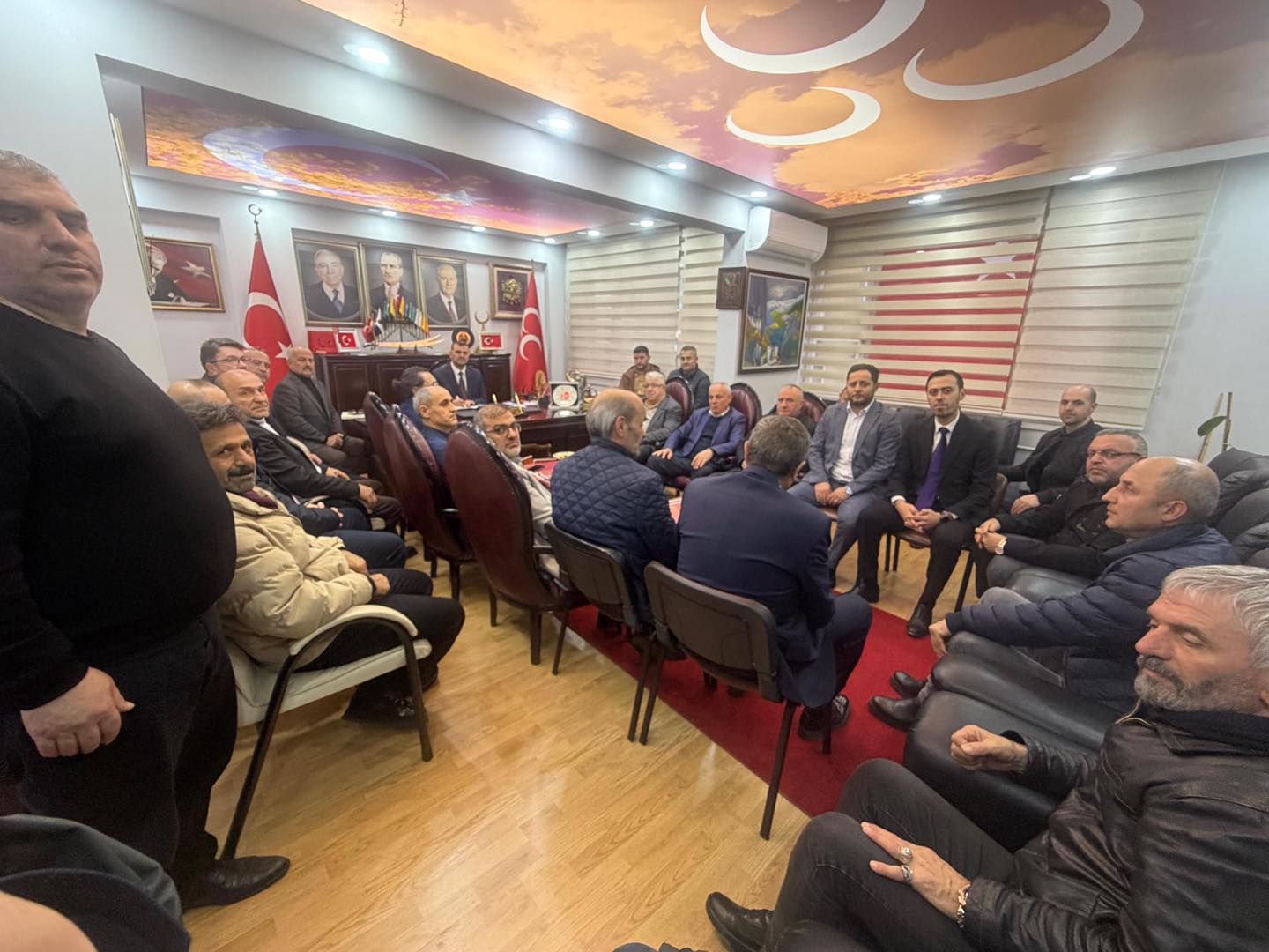 MHP Trabzon İl Başkanlığı’nda Yönetim Kurulu Toplantısı