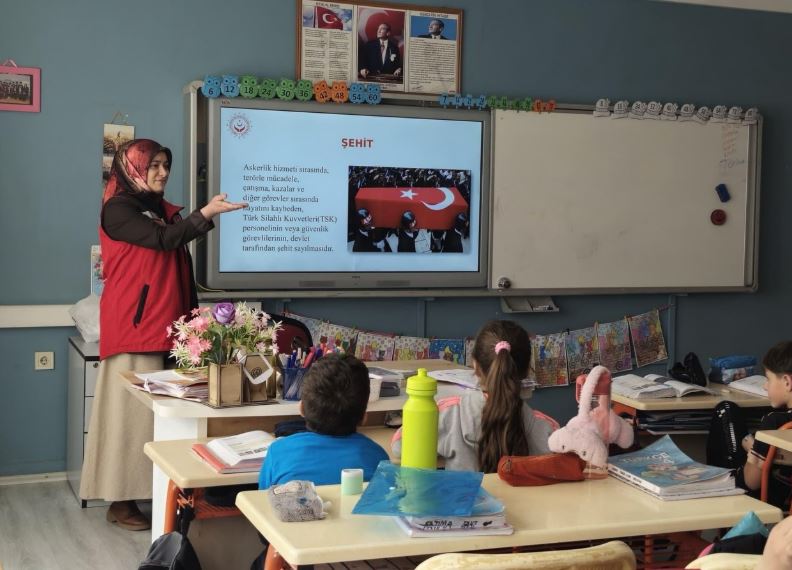 Vakfıkebir’de Öğrencilere “Şehidimizi Tanıyoruz” Etkinliği Düzenlendi