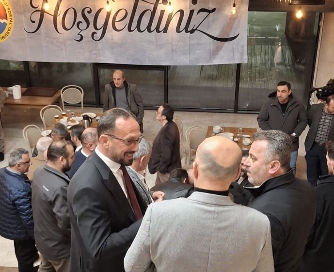 Talip Akyol İstanbul Arsinliler Derneği’nin İftarına Katıldı
