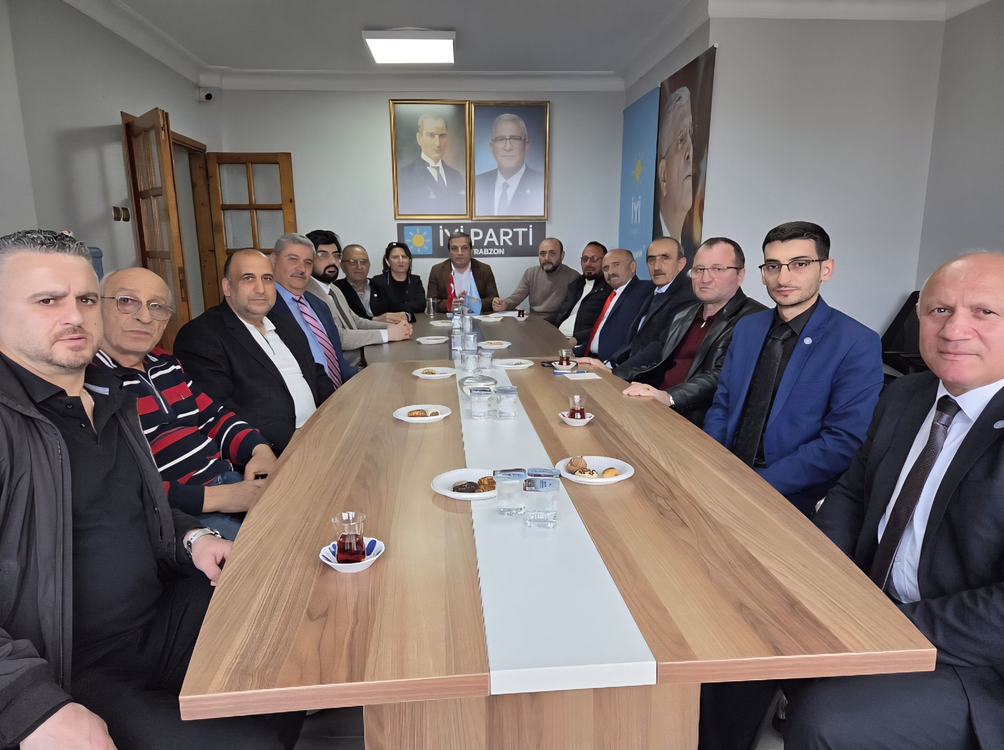 İYİ Parti Trabzon İl Başkanlığı İlçe Başkanları Toplantısı Gerçekleştirildi
