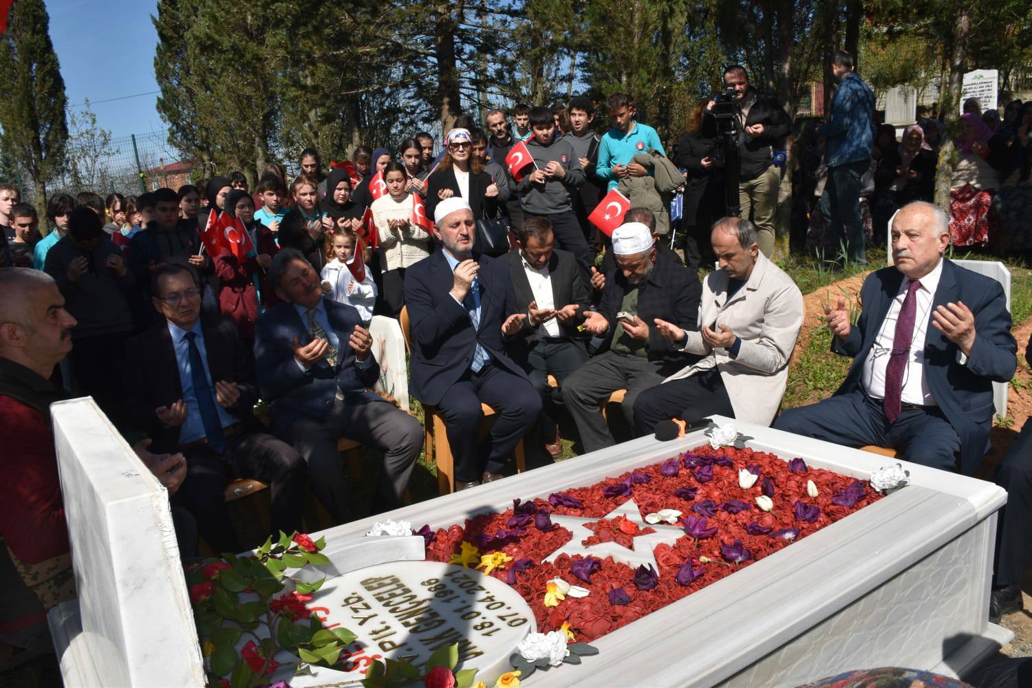 Trabzon’da Şehit Pilot Yüzbaşı Burak Gençcelep Anıldı