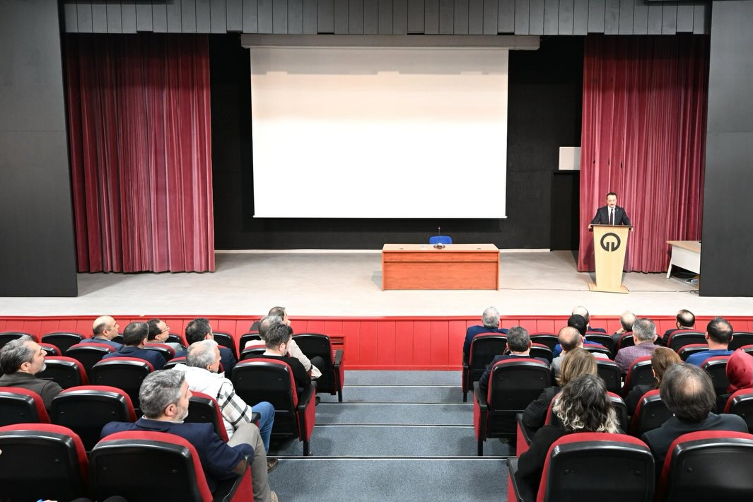 KTÜ’de Gençlerin Kariyer Yolculuğu ve Personel Sistemi Ele Alındı