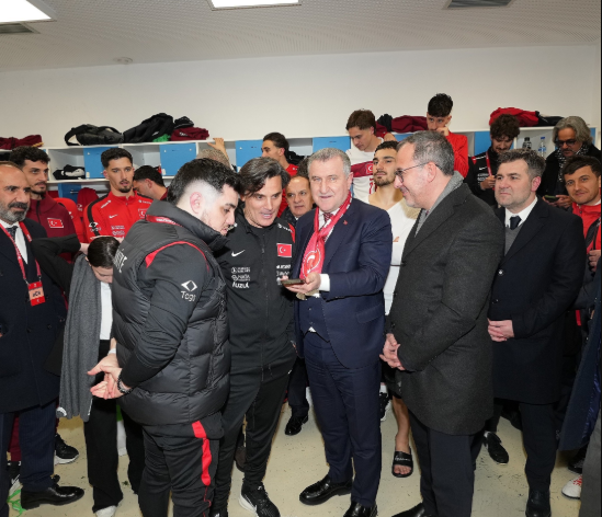Cumhurbaşkanı Erdoğan’dan A Millî Takımımıza Tebrik Telefonu