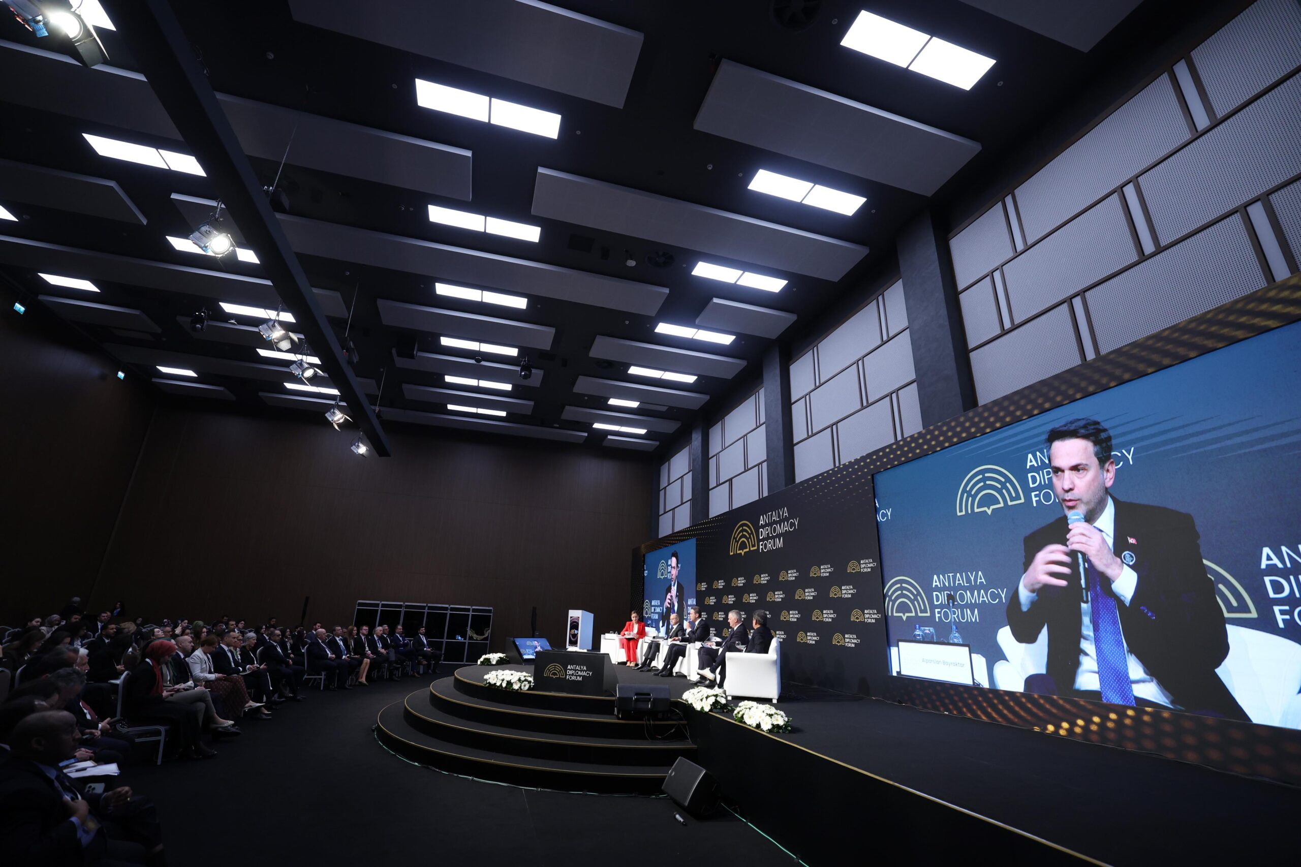 Krizler ve Politikalarımız, Enerji Piyasamızı Dirençli Hale Getirdi