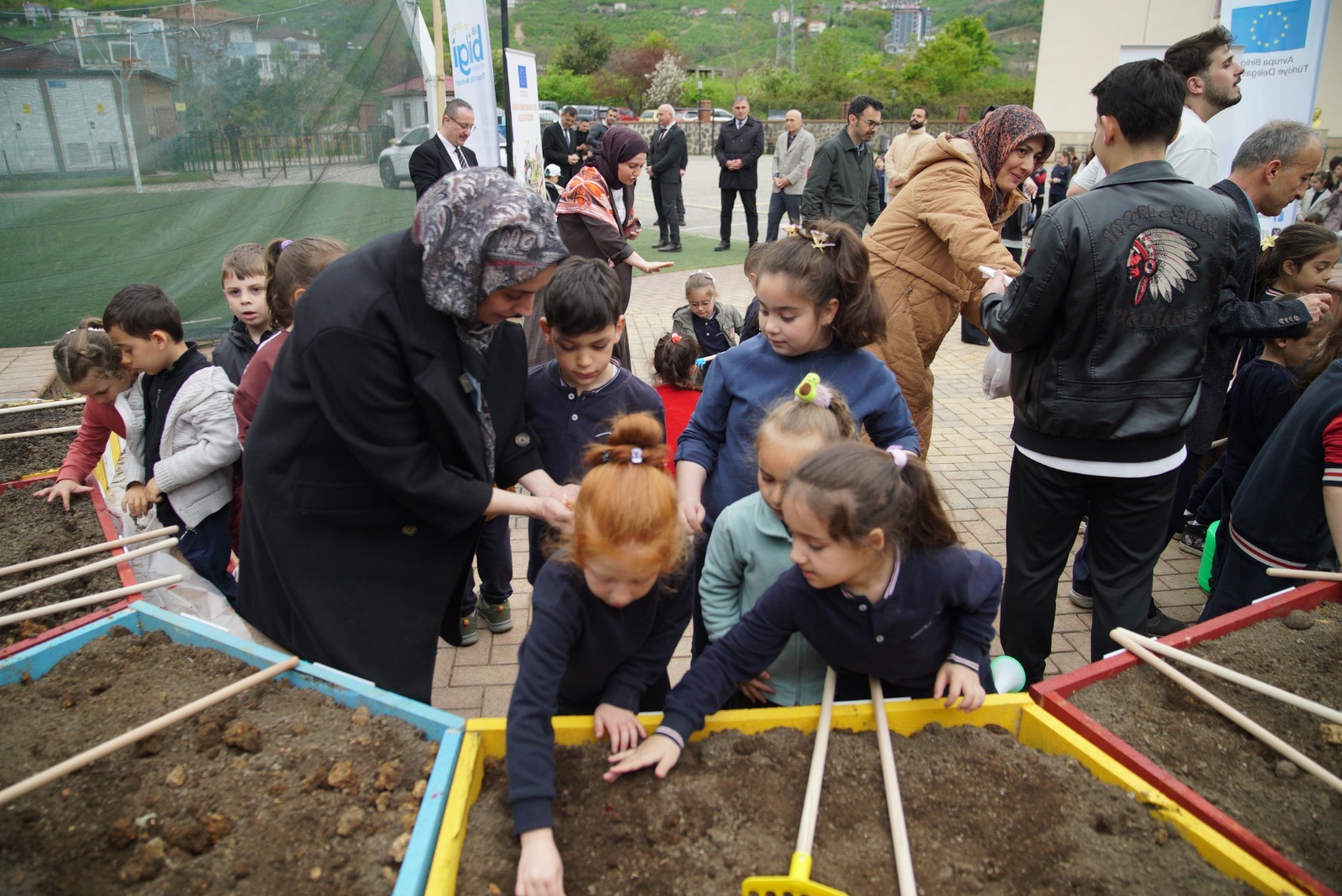 Trabzon’da çocuklar toprakla buluştu: AB destekli Çevre Eğitimi