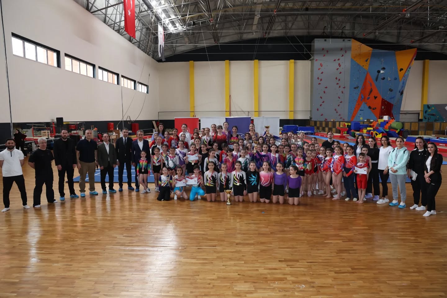 Trabzon’da Okul Sporları Cimnastik Heyecanı Sona Erdi