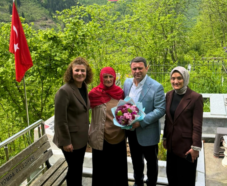Şehit Annelerine Anneler Günü Ziyareti