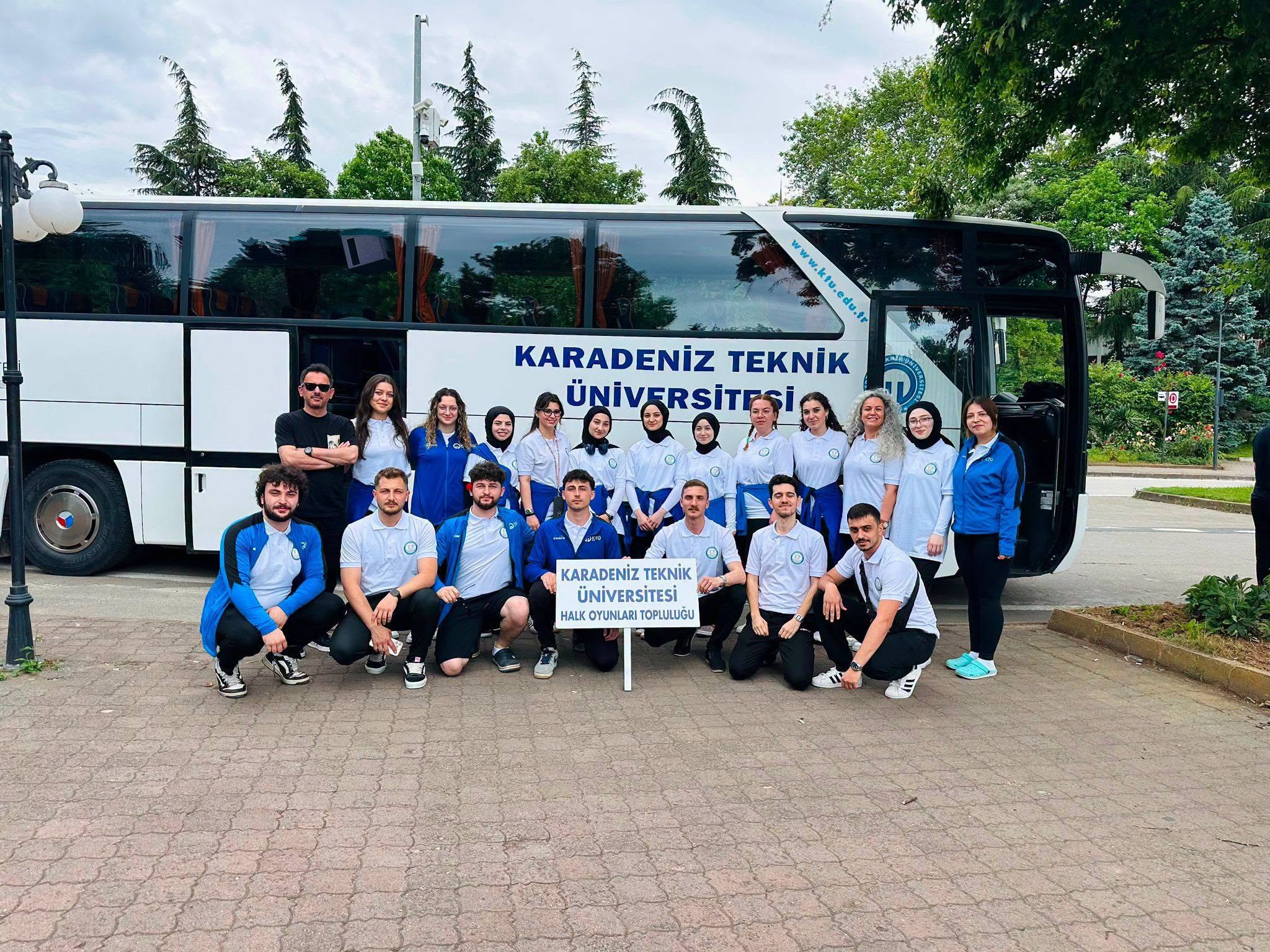 Trabzon KTÜ Halk Dansları Topluluğu Türkiye Üçüncüsü Oldu
