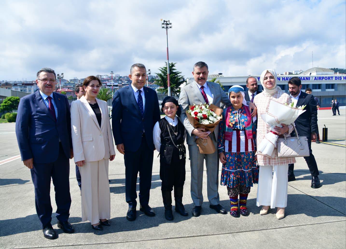 İçişleri Bakanı Mustafa Çiftçi Trabzon Havalimanı’nda Karşılandı