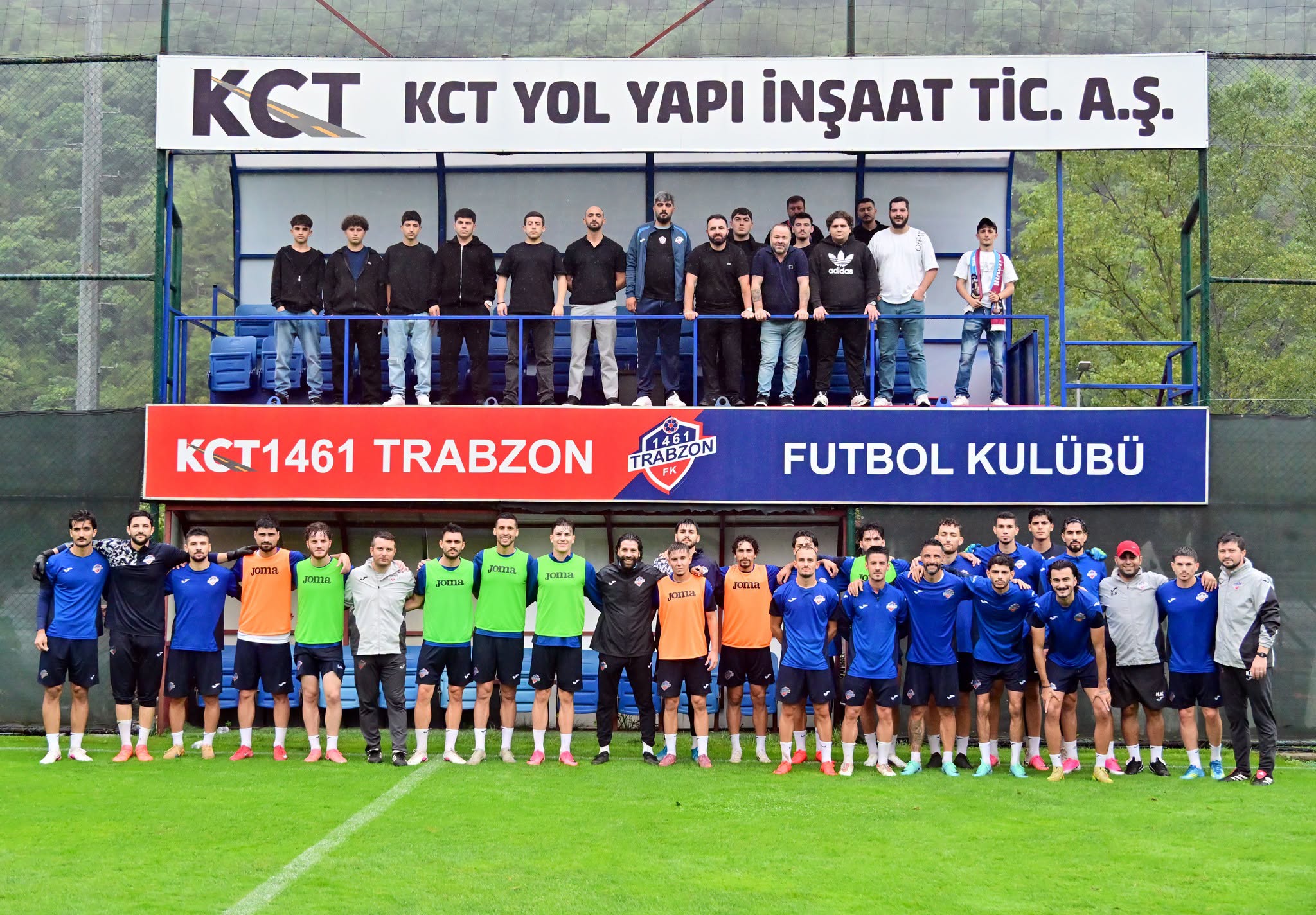 1461 Trabzon FK’ya Taraftarlardan Moral Desteği