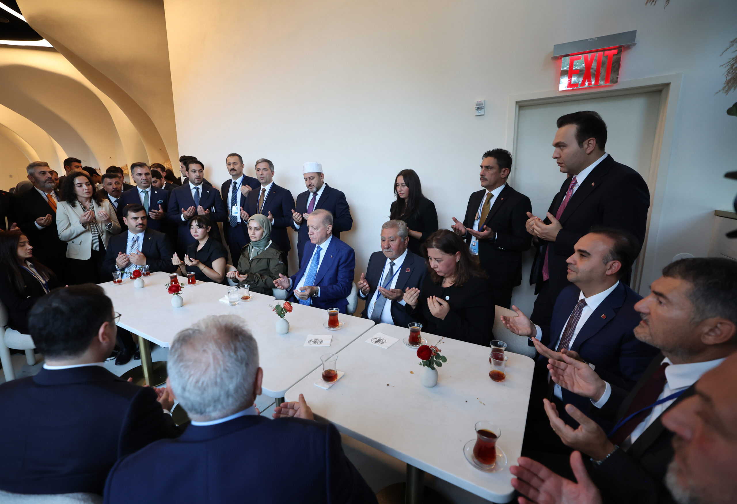 Cumhurbaşkanı Erdoğan, New York’ta vatandaşlarla bir araya geldi