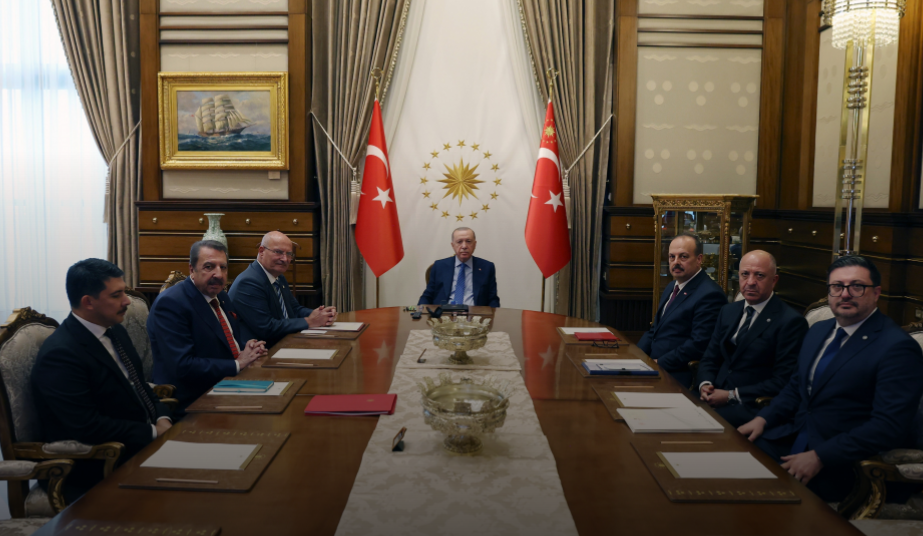 Cumhurbaşkanı Erdoğan, Ankara Valisi Canbolat ve beraberindeki heyeti kabul etti