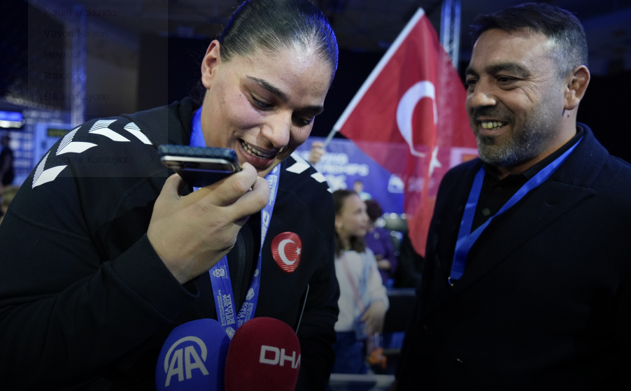 Cumhurbaşkanı Erdoğan, Avrupa şampiyonu millî boksör Kethüda’yı tebrik etti