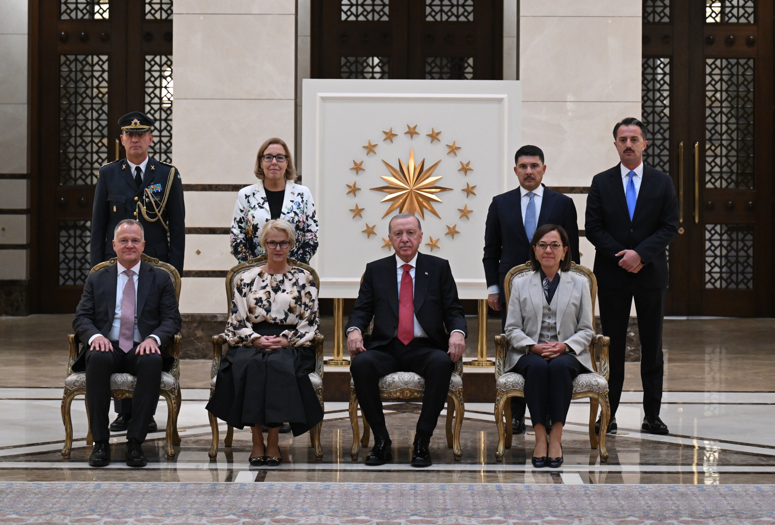 Cumhurbaşkanı Erdoğan’a güven mektubu