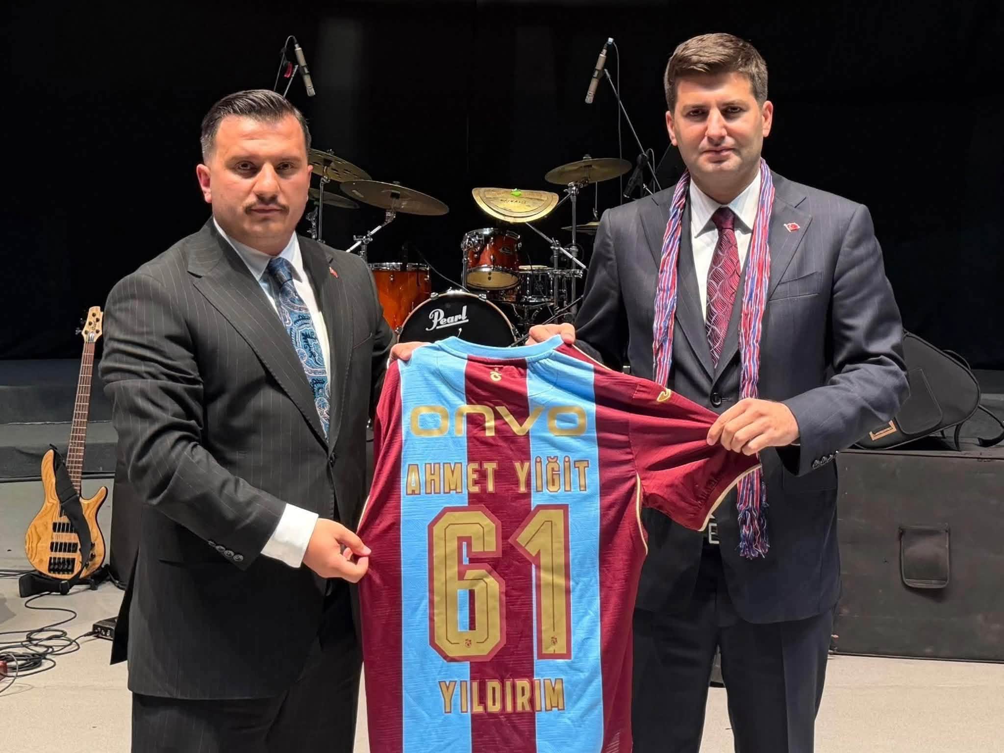 Trabzon’da “Maziden Atiye 40. Yıl Gecesi” Coşkusu